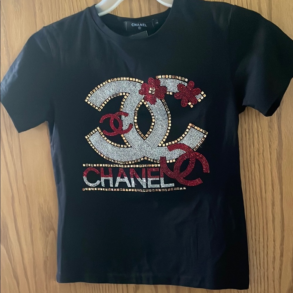 CHANEL Black and Red Short Sleeve Tee with Embellished Logo